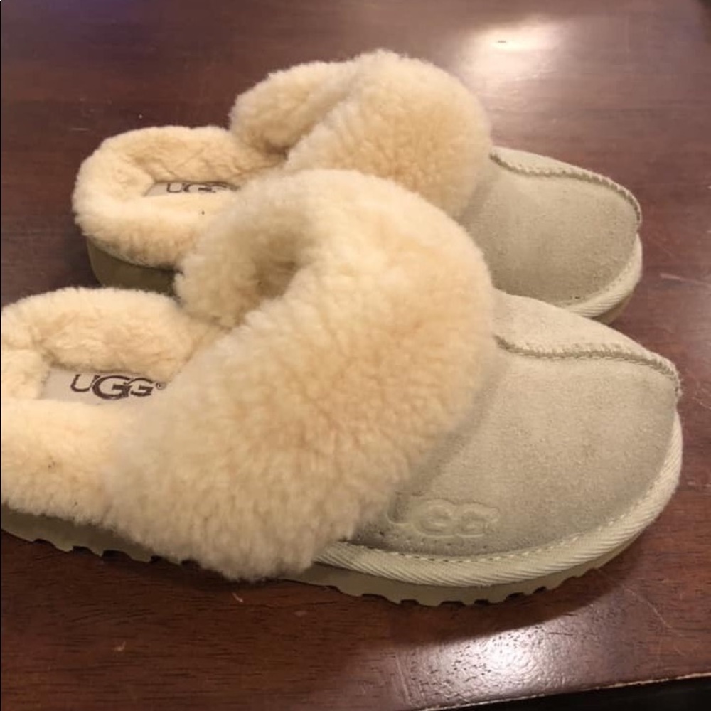 Toddler Ugg slippers size 10